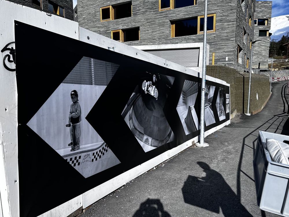 Grossformatige Bauwand-Gestaltung